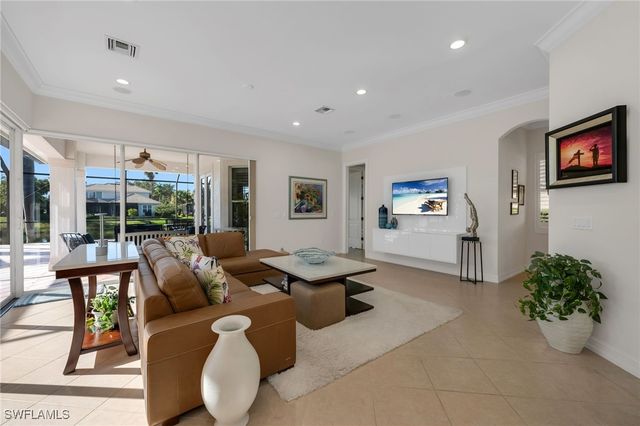 4967 RUSTIC OAKS CIR, Naples, FL 34105