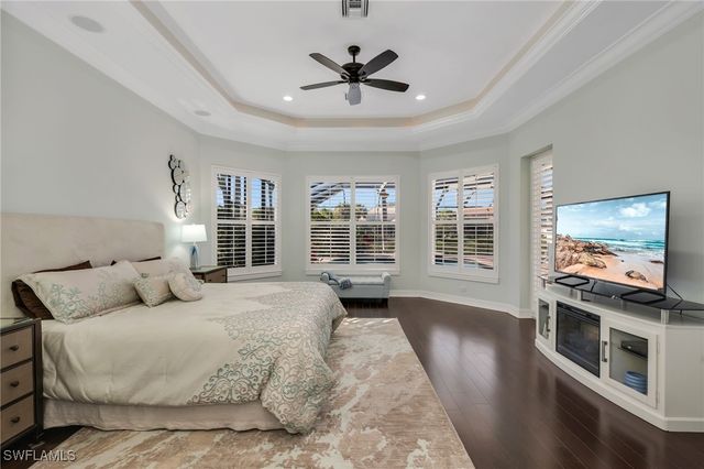 4967 RUSTIC OAKS CIR, Naples, FL 34105