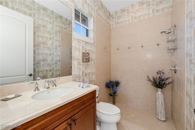 4967 RUSTIC OAKS CIR, Naples, FL 34105