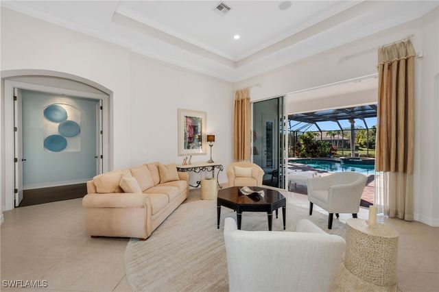 4967 RUSTIC OAKS CIR, Naples, FL 34105