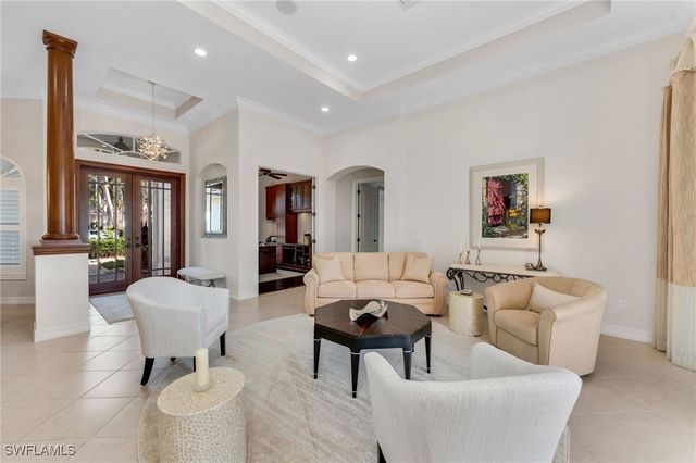 4967 RUSTIC OAKS CIR, Naples, FL 34105