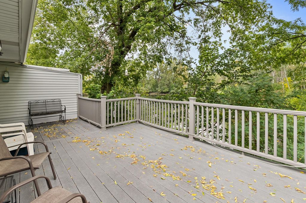212 Transit Avenue, Roseville, MN 55113 — photo 3
