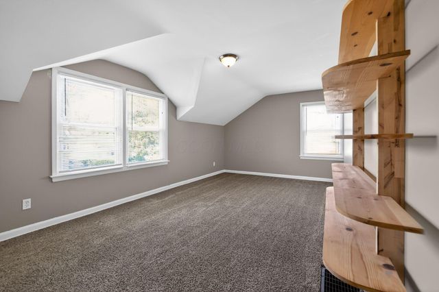 182 S Sylvan Avenue, Columbus, OH 43204