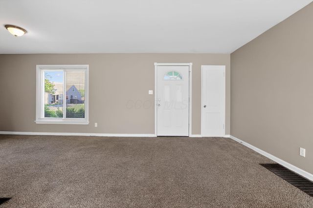 182 S Sylvan Avenue, Columbus, OH 43204
