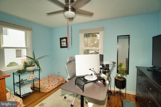 215 LANCASTER AVE, Hatboro, PA 19040