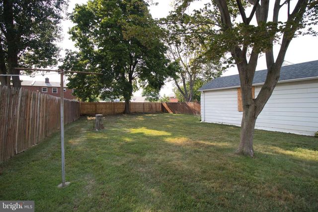 215 LANCASTER AVE, Hatboro, PA 19040