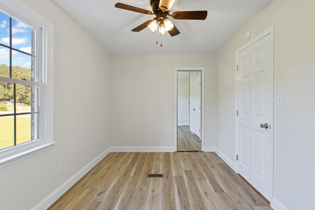 400 Black Oak Road, Bonneau, SC 29431