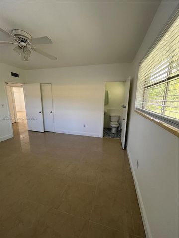 33 NW 87th St, El Portal, FL 33150
