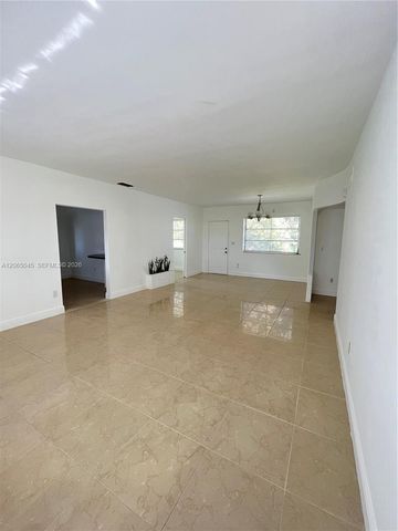33 NW 87th St, El Portal, FL 33150