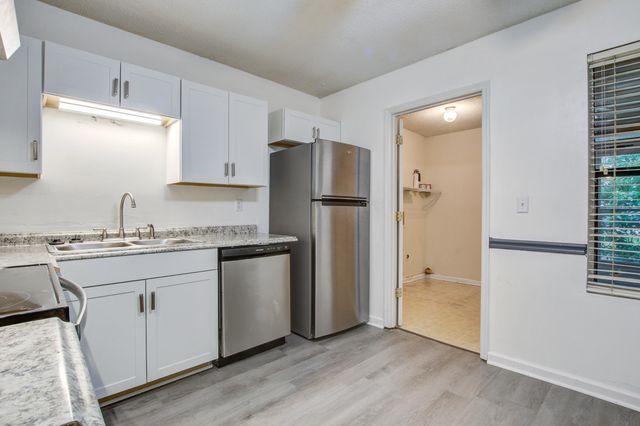 6280 Lucille Drive D, North Charleston, SC 29406