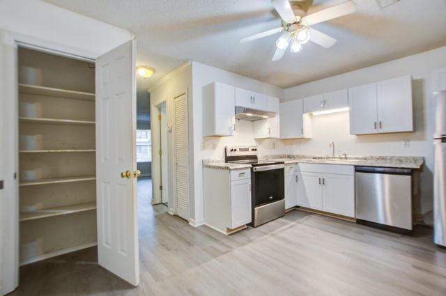 6280 Lucille Drive D, North Charleston, SC 29406