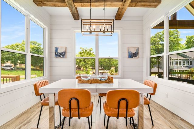 205 Oak Creek Drive, Tool, TX 75143