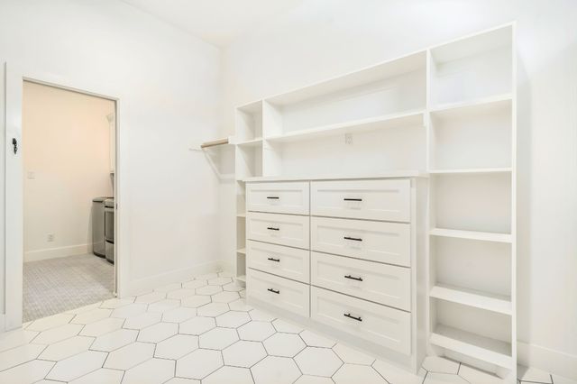 205 Oak Creek Drive, Tool, TX 75143