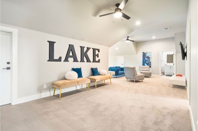 205 Oak Creek Drive, Tool, TX 75143