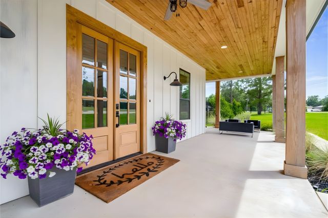 205 Oak Creek Drive, Tool, TX 75143