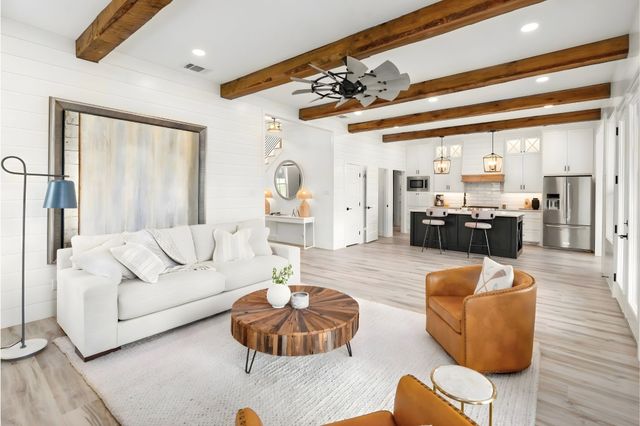 205 Oak Creek Drive, Tool, TX 75143