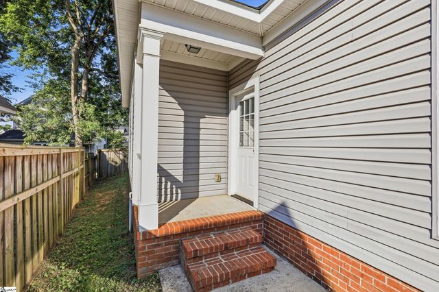 201 Lincoln Street, Greenville, SC 29601
