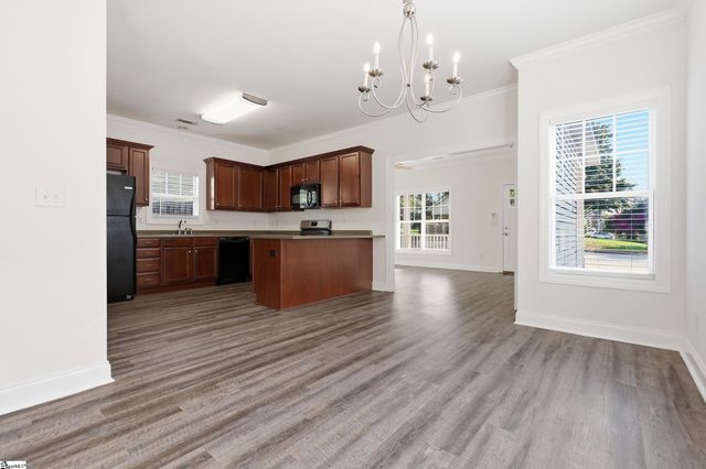 201 Lincoln Street, Greenville, SC 29601