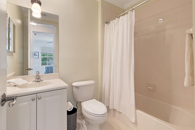 179 Evergrene Parkway, Palm Beach Gardens, FL 33410