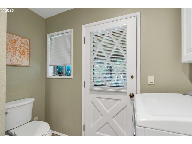 23512 Ne 10TH Ave, Ridgefield, WA 98642