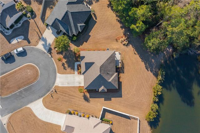 156 Sweetwater Blvd, Brunswick, GA 31525