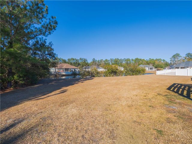 156 Sweetwater Blvd, Brunswick, GA 31525