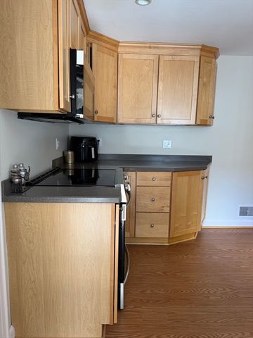 22 Abbott Rd, Waltham, MA 02452
