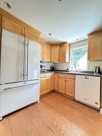 22 Abbott Rd, Waltham, MA 02452