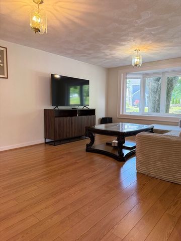 22 Abbott Rd, Waltham, MA 02452