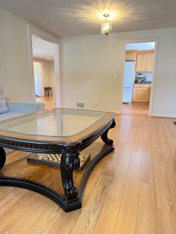 22 Abbott Rd, Waltham, MA 02452