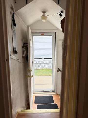 22 Abbott Rd, Waltham, MA 02452