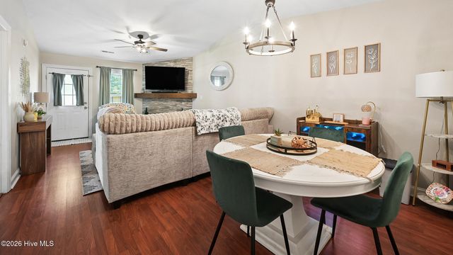325 Jeremy Lane A, Winterville, NC 28590