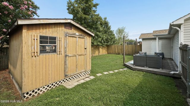 325 Jeremy Lane A, Winterville, NC 28590