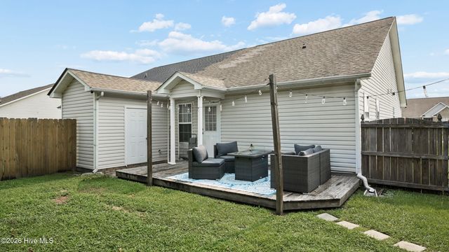 325 Jeremy Lane A, Winterville, NC 28590