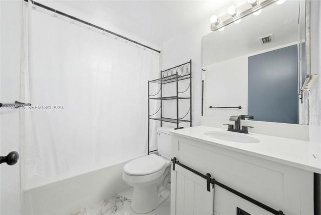 6855 W Broward Blvd 212, Plantation, FL 33317