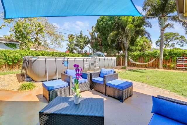 19049 SE Robert Drive, Jupiter, FL 33469