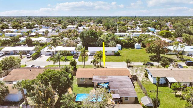 19049 SE Robert Drive, Jupiter, FL 33469