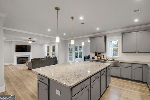 813 Entrenchment Ridge Court, Kennesaw, GA 30152