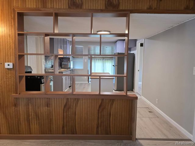 21411 Collingham Avenue, Farmington Hills, MI 48336