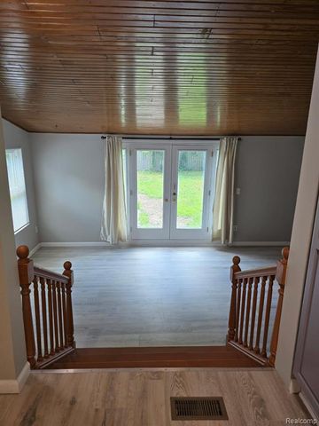 21411 Collingham Avenue, Farmington Hills, MI 48336
