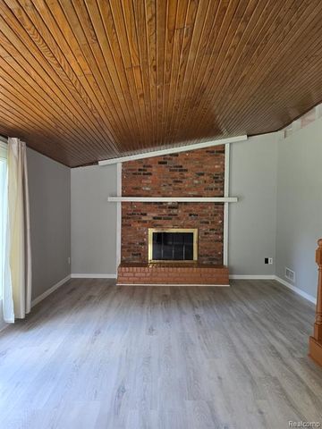 21411 Collingham Avenue, Farmington Hills, MI 48336