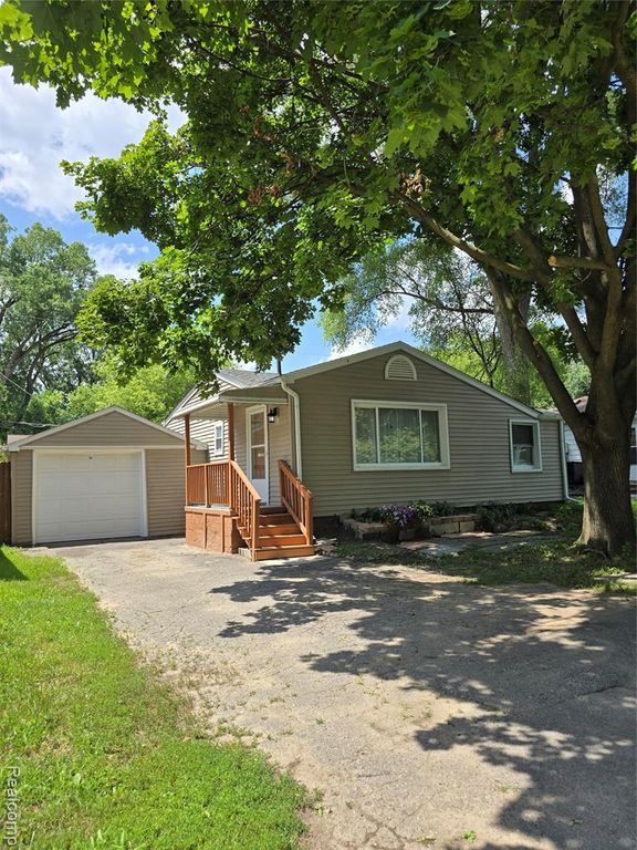 21411 Collingham Avenue, Farmington Hills, MI 48336