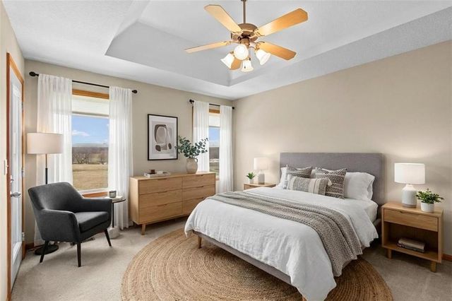 202 Prairie Rose Circle, Smithville, MO 64089