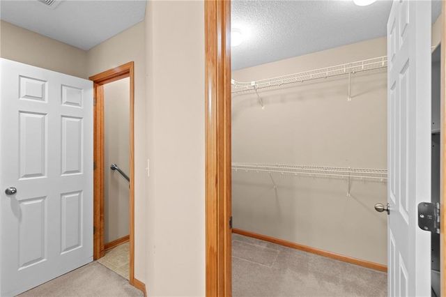 202 Prairie Rose Circle, Smithville, MO 64089