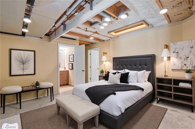 202 Prairie Rose Circle, Smithville, MO 64089