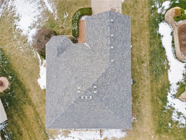 202 Prairie Rose Circle, Smithville, MO 64089