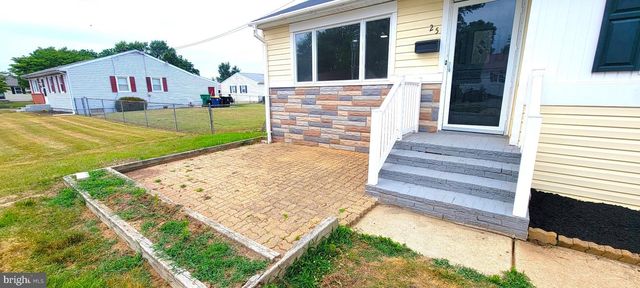 25 BRIAR LN, Dover, DE 19904