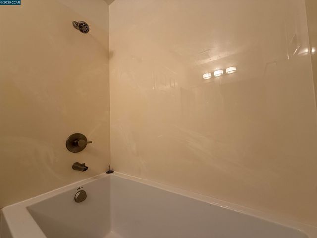 611 Sea Ranch Ct 6, Vallejo, CA 94591