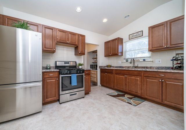 442 N Dobson Street, Westland, MI 48185