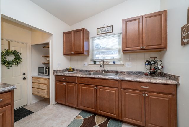 442 N Dobson Street, Westland, MI 48185